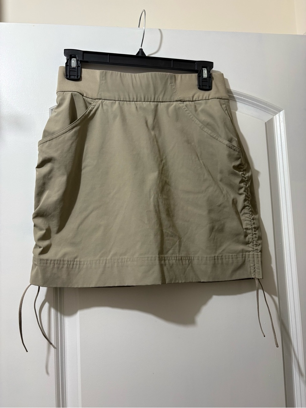 Columbia Khaki Beige Drawstring Skort